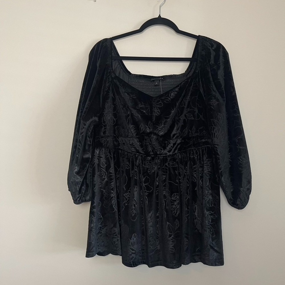 NWT Torrid Velvet Corset Peplum Top Black Floral Smocked Witchy Sz‎ 1X